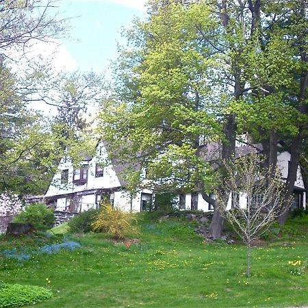 Whistler'S Inn Ленокс Екстер'єр фото