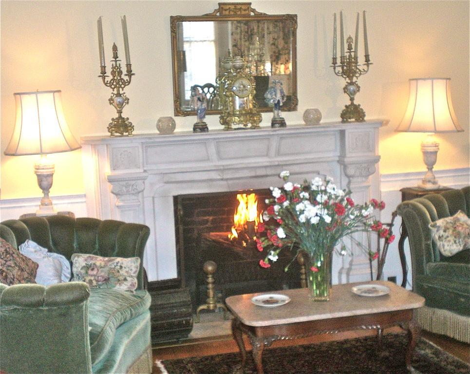 Whistler'S Inn Ленокс Екстер'єр фото